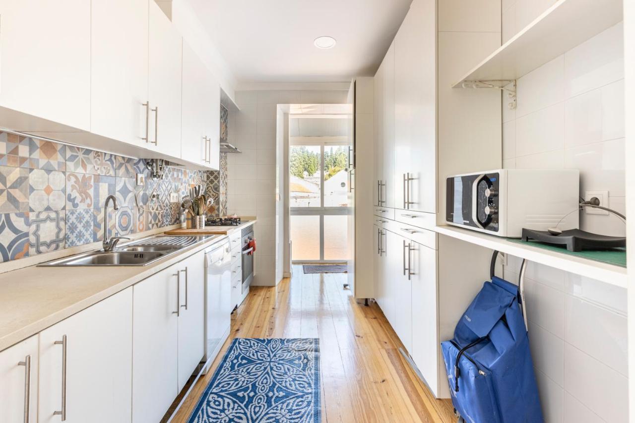Comfy 3 Bedroom Apartment Campo De Ourique Lisboa Exterior foto