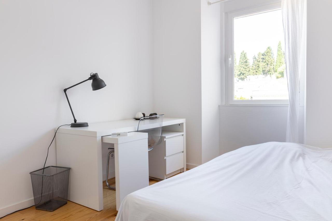 Comfy 3 Bedroom Apartment Campo De Ourique Lisboa Exterior foto